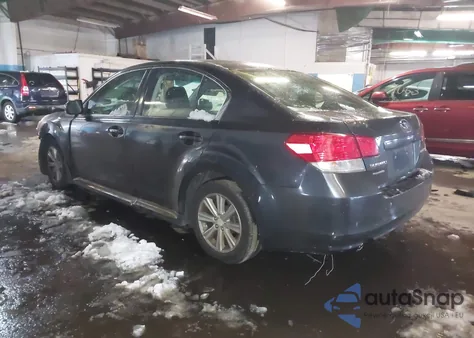 2011 Subaru Legacy 2.5I Premium z USA, uszkodzony, nr VIN 4S3BMBC64B3241375